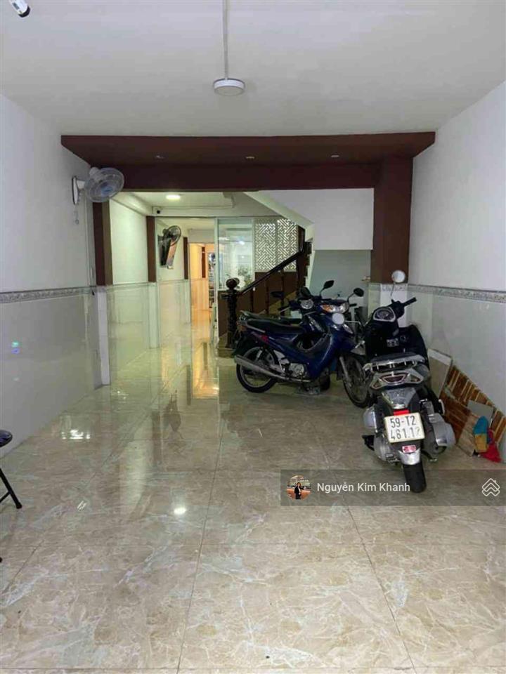 Hxh sát mt điện biên phủ  kế hutech  17pn  dòng tiền 75tr/tháng  sát bên q1, q2