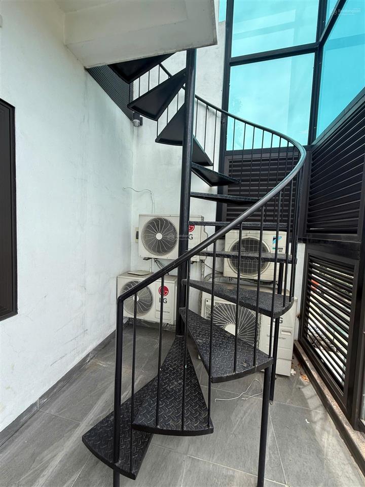 Chính chủ cần cho thuê nhà,vừa ở và kinh doanh. dt 73m2 đất,xây dựng 46m2x6 tầng, full nội thất