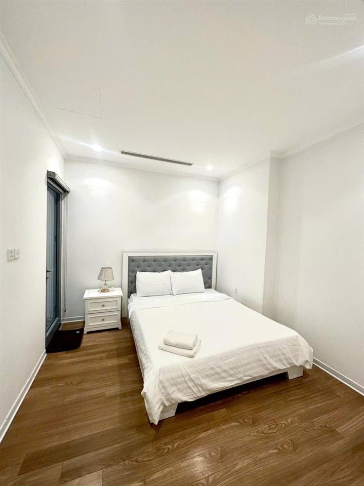 Bán nhanh 2 phòng ngủ 79m2 toà p10 park premium, full đồ đẹp