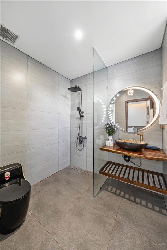 Cần giao dịch siêu villa sát biển mặt tiền vương thừa vũ