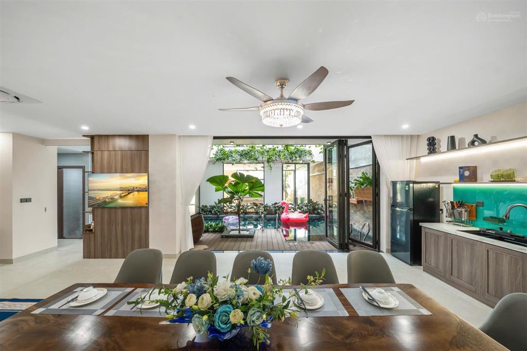 Cần giao dịch siêu villa sát biển mặt tiền vương thừa vũ
