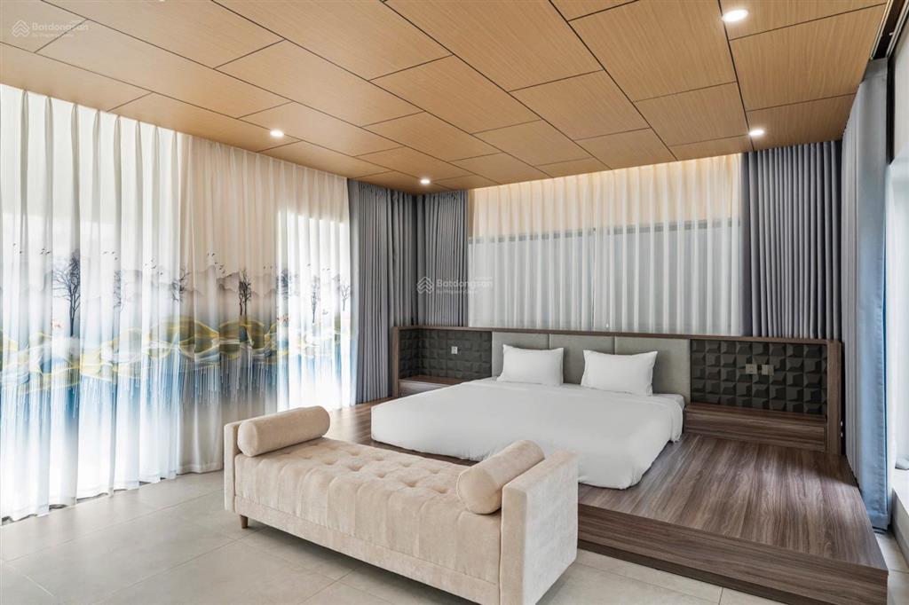 Cần giao dịch siêu villa sát biển mặt tiền vương thừa vũ
