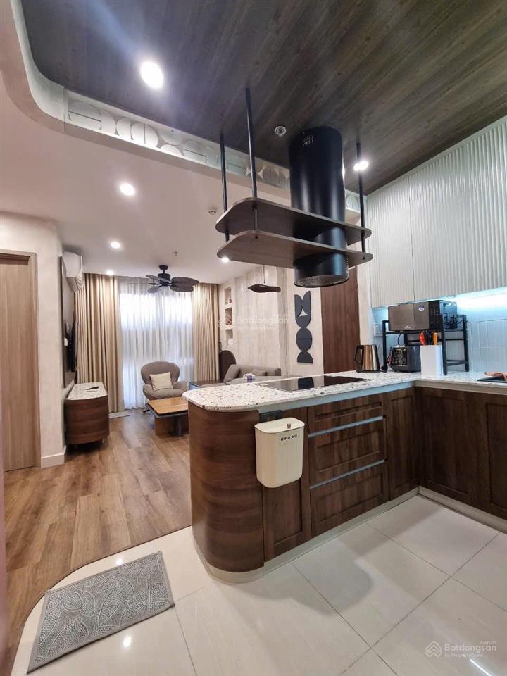 Căn hộ 1pn 50m² bếp rèm, thiết kế cao cấp view sông giá 6tr/th tại vinhomes grand park!