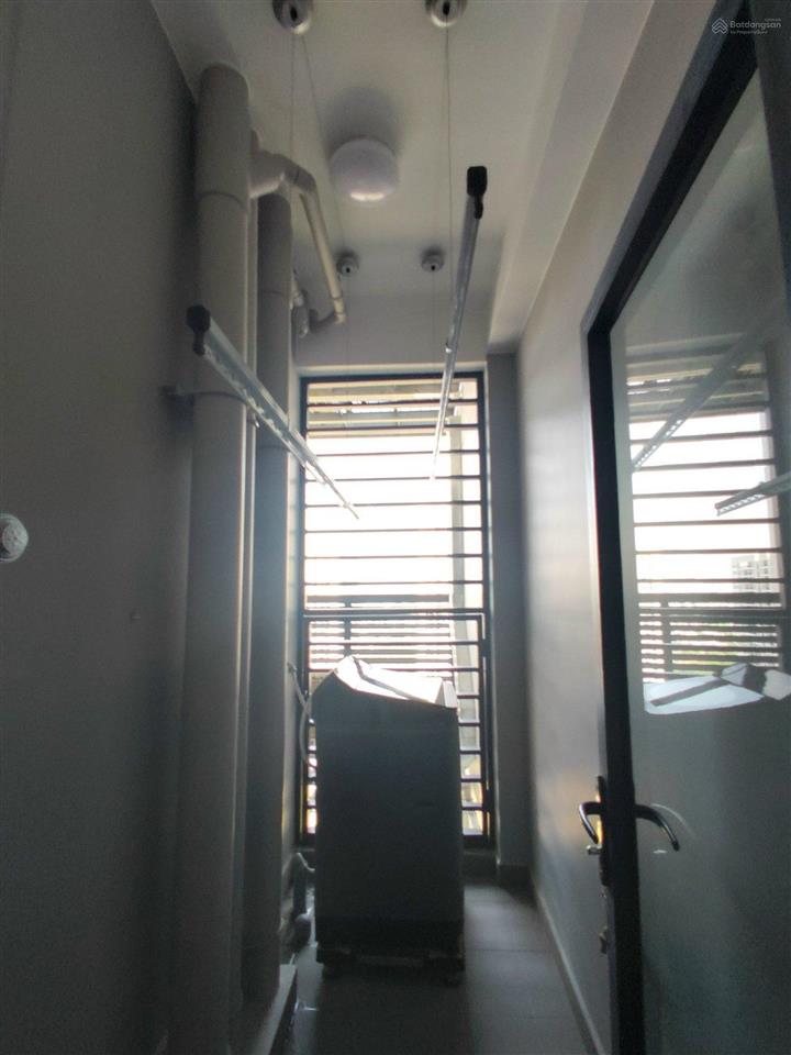 Cho thuê căn hộ 2pn2wc giá sinh viên 5tr8 59m2 hướng đn siêu thoáng mát gửi