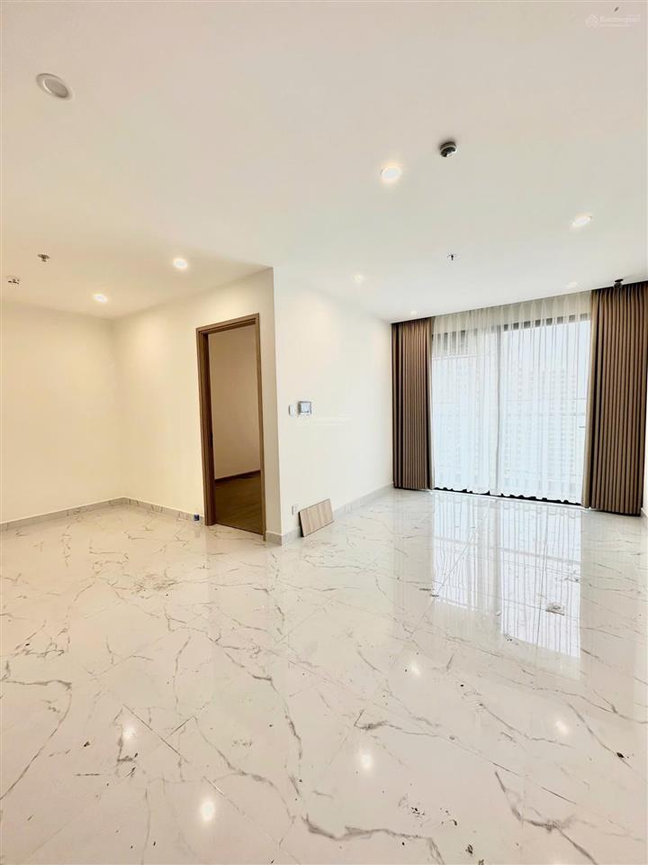 Căn hộ 1pn + 50m2, hướng đông nam mát mẻ tại vinhomes quận 9