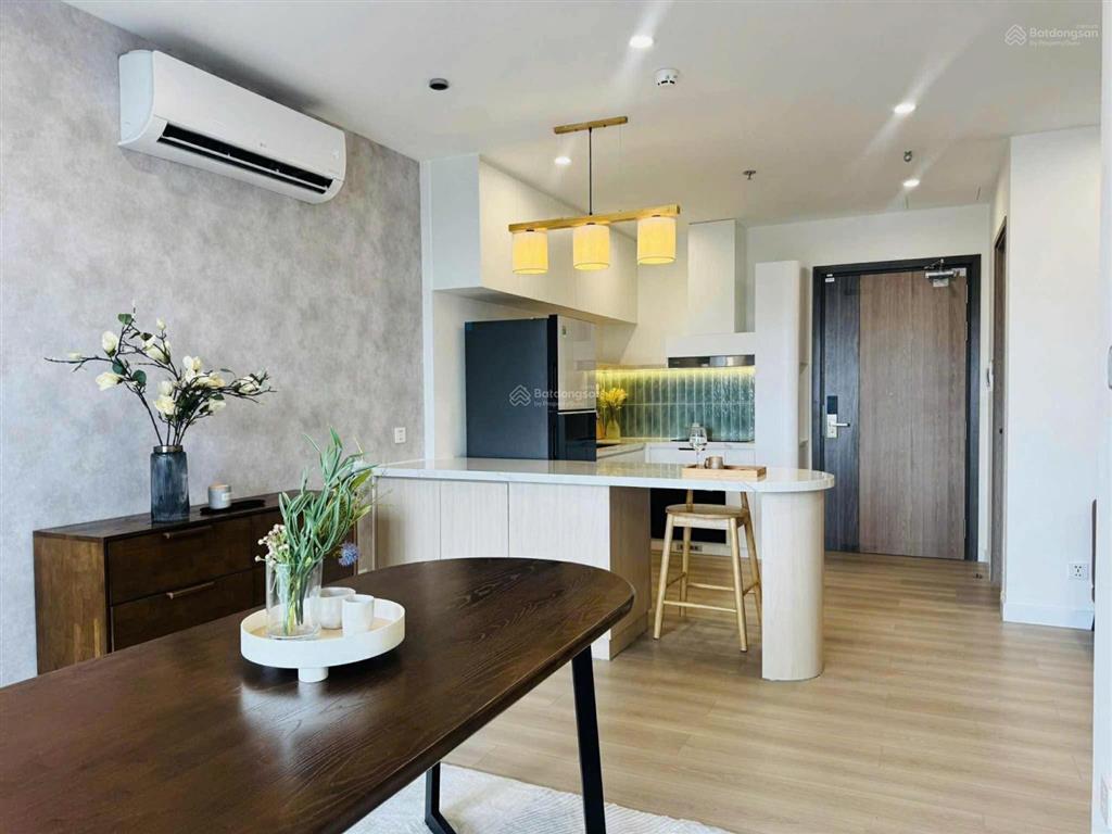 Căn hộ 1pn + 50m2, hướng đông nam mát mẻ tại vinhomes quận 9