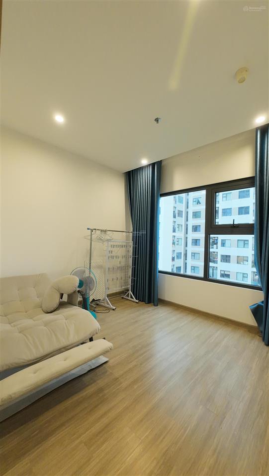 Thuê ngay 2pn 2pn giá hot 7tr/th bếp rèm tại vinhomes grand park