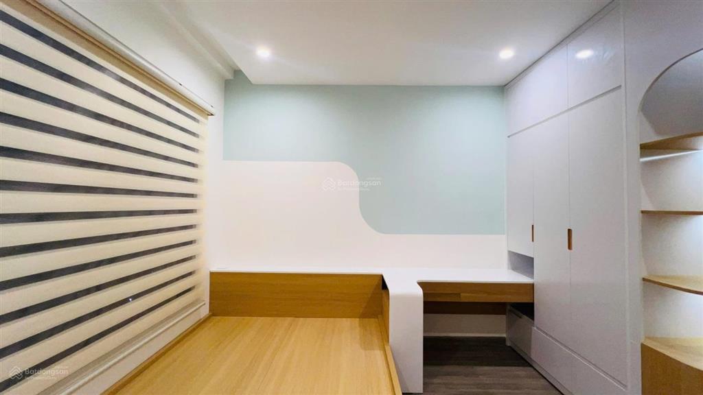 Cho thuê ch 2pn2wc giá sinh viên 5.8tr hướng đn, view sông siêu thoáng mát