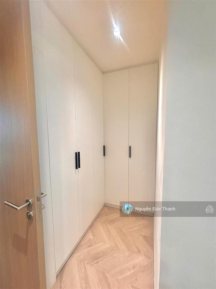 2pn loại lớn nhất 2 view siêu cháy cực thoáng, chỉ xách vali và vào ở
