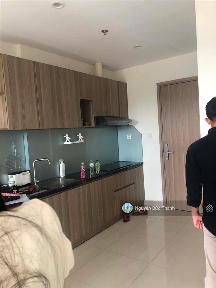 Chủ dễ thương cho thuê 2pn 2wc bếp full, rèm, tủ quần áo, máy nước nóng