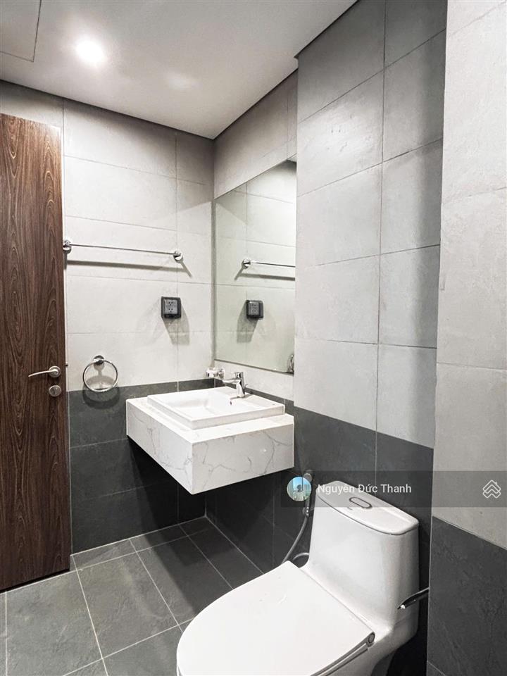 Nhà mới 100% 2pn 2wc view nội khu resort, tiện ích cao cấp, free gym và tiện ích trong nhà