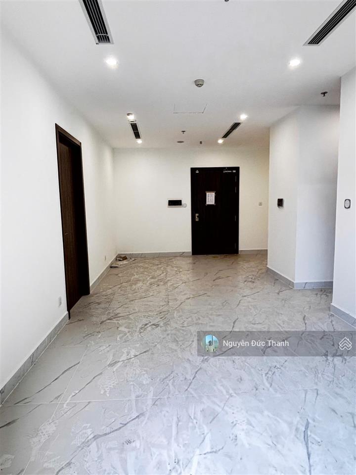 Nhà mới 100% 2pn 2wc view nội khu resort, tiện ích cao cấp, free gym và tiện ích trong nhà