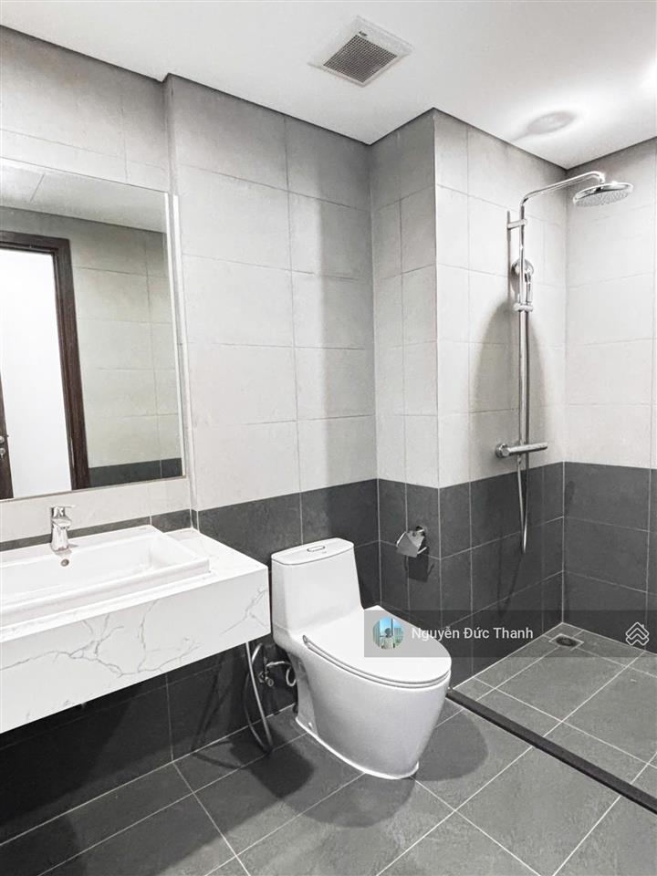 Nhà mới 100% 2pn 2wc view nội khu resort, tiện ích cao cấp, free gym và tiện ích trong nhà