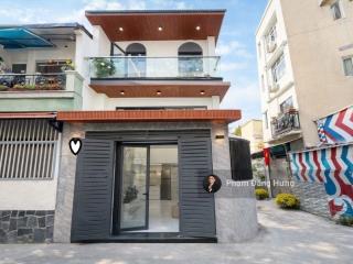 Nhà bình thạnh đẹp full nội thất, hẻm oto phan văn trị gần sthị emart, 4.6x7, 3 tầng, 6.9tỷ, tl tốt