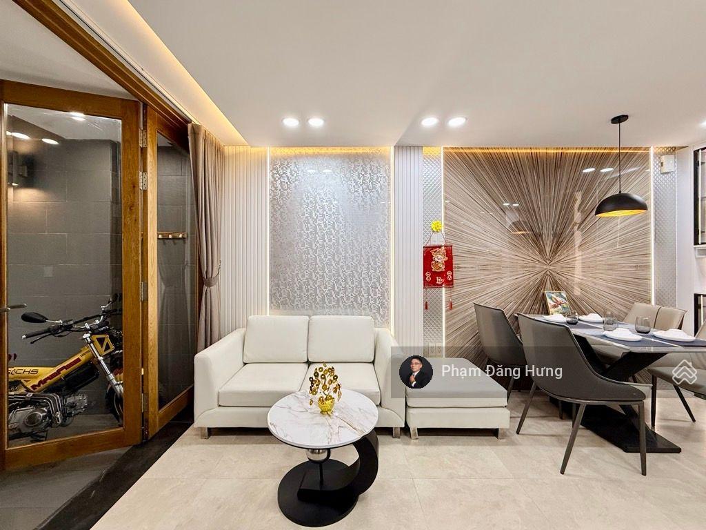 Hiếm bán nhà cách mt phan xích long 100m, phú nhuận, gần bv hoàn mỹ, 32m2, 3 tầng, chỉ 6.8 tỷ