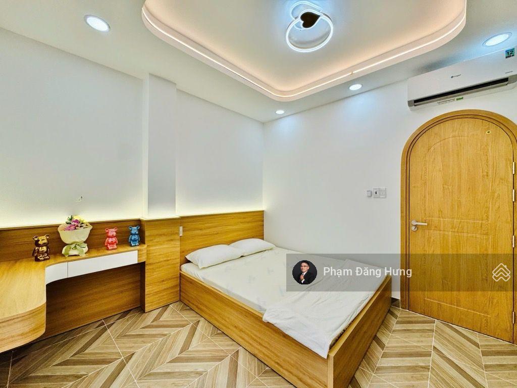 Hiếm! nhà 3 tầng đẹp, full nội thất sát mt ngô nhân tịnh, bình thạnh, giáp q1, 4pn, 42.7m2, 7.3 tỷ