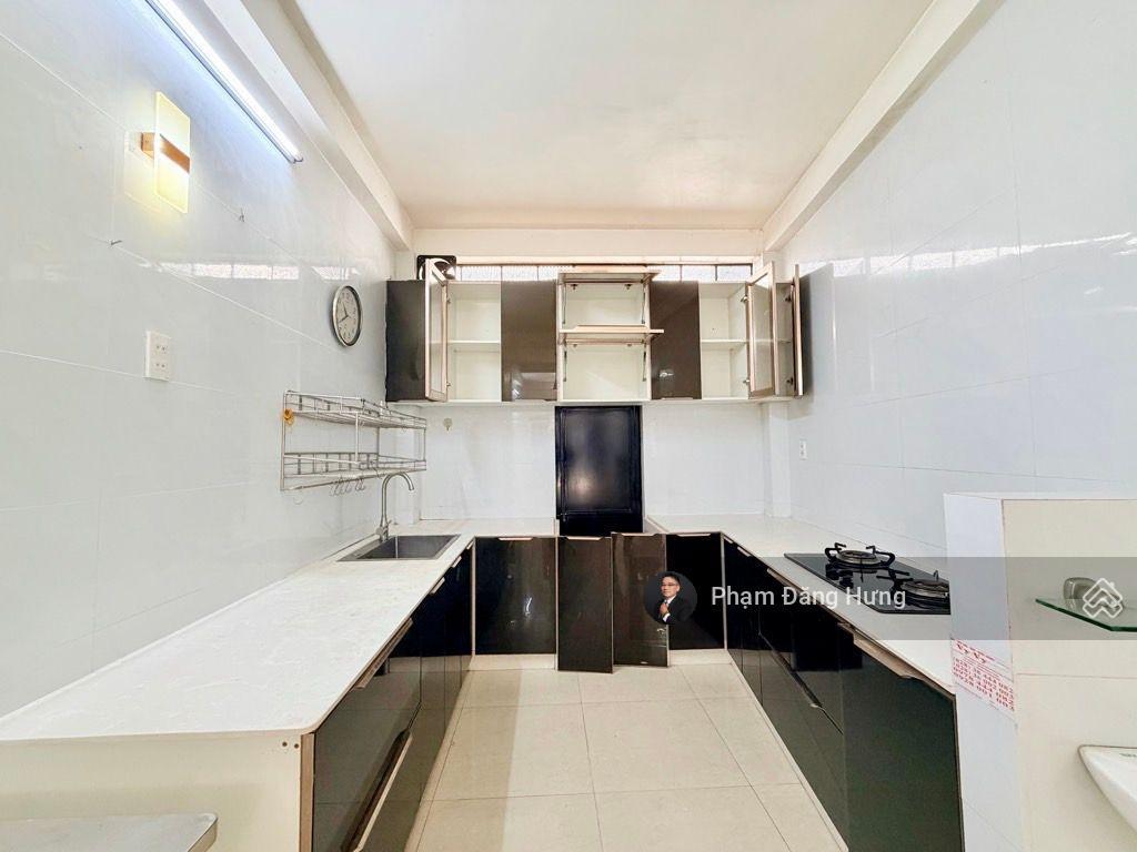 Nhà bán tại phú nhuận, hẻm bagac sát hẻm oto phan định phùng, 47.5m2, 4 tầng, giá tốt 6.7 tỷ