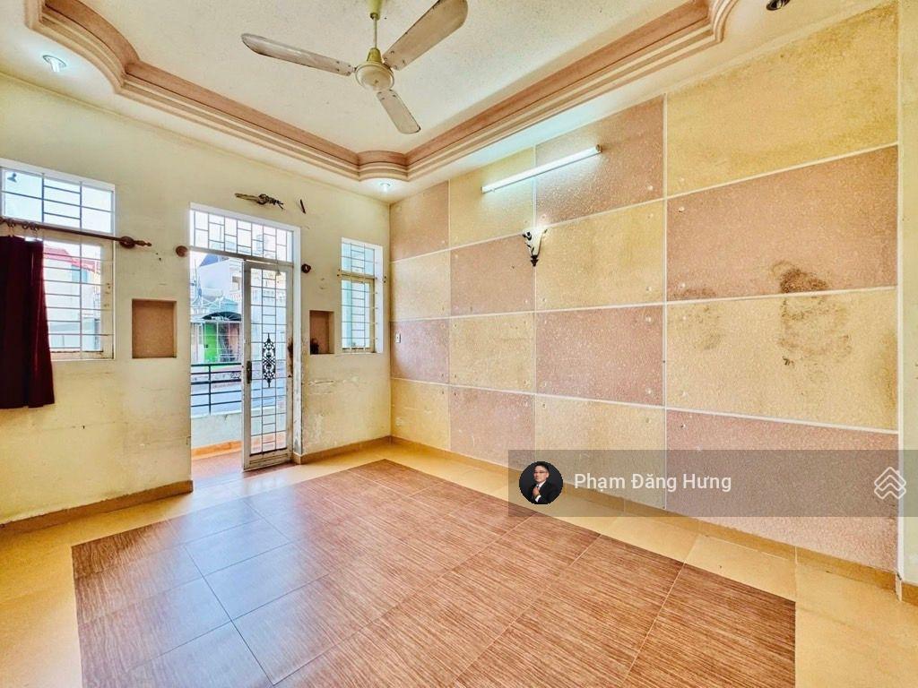 Chỉ 10.9 tỷ  nhà 4 tầng, 77m2, hẻm 3m, sát mặt tiền phan đăng lưu, phú nhuận, giáp đoàn thị điểm