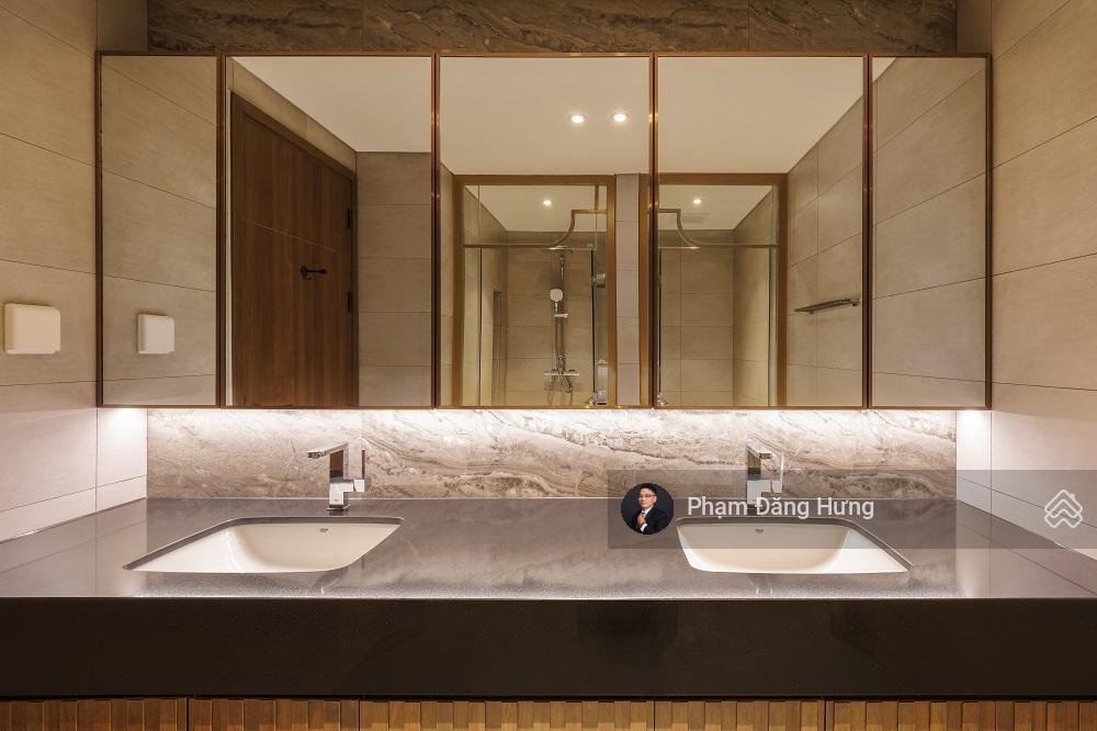 Căn hộ kiều đã có sổ hồng tại q5, mt trần hưng đạo, 3 phòng ngủ, 125.8m2, 135 tr/m2