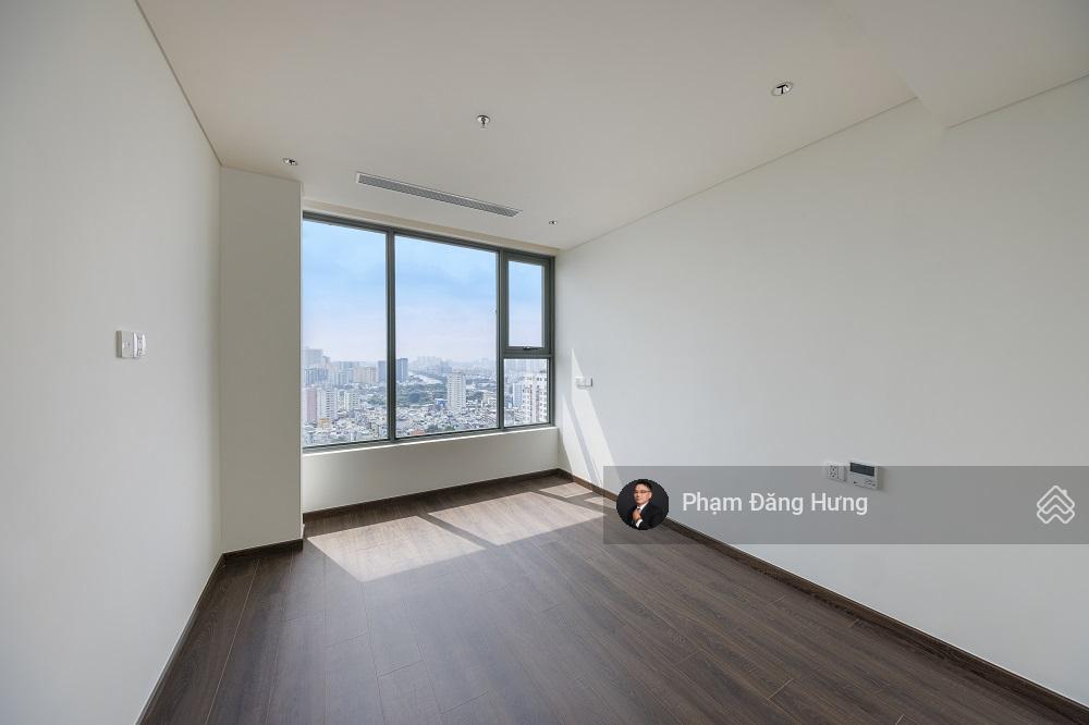 Căn hộ kiều đã có sổ hồng tại q5, mt trần hưng đạo, 3 phòng ngủ, 125.8m2, 135 tr/m2