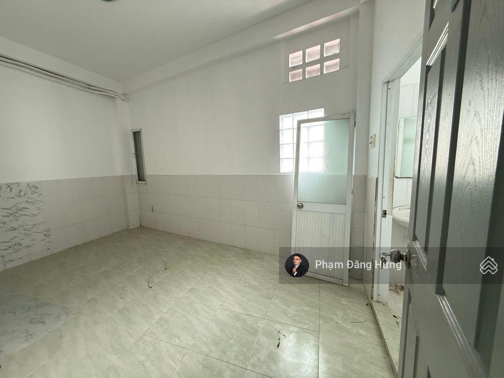 Nhả phú nhuận, 6 tầng, 12 chdv, 110tr/tháng, sát mặt tiền nguyễn văn trỗi, ngang 7.3m, 13.4 tỷ