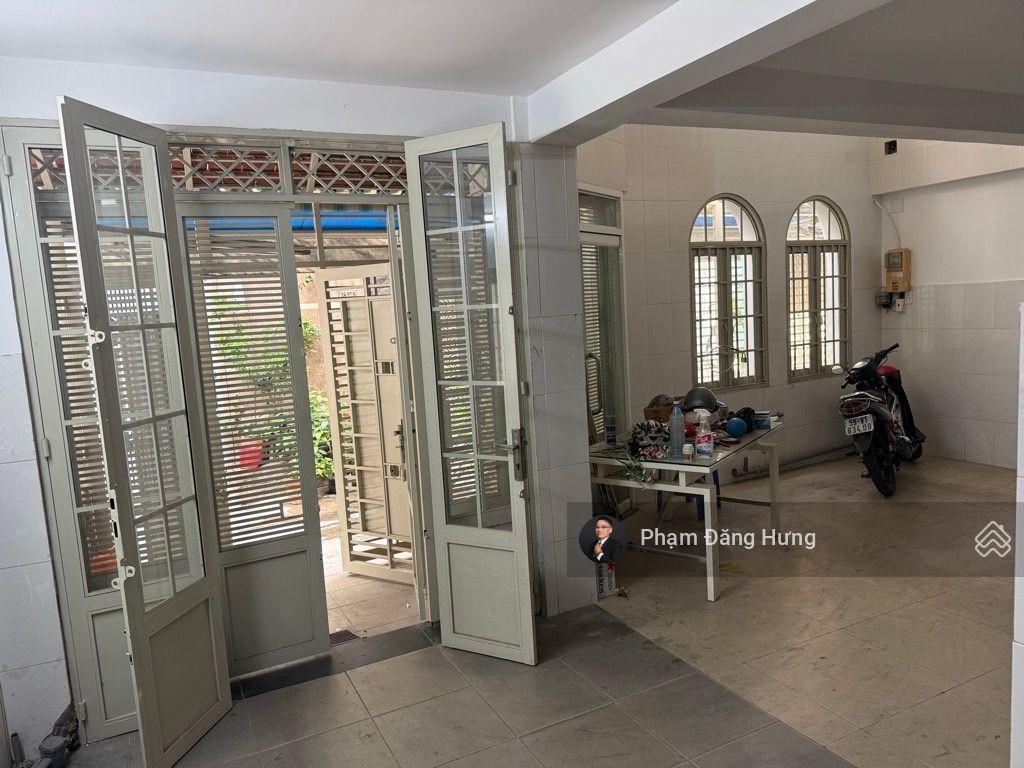 Nhả phú nhuận, 6 tầng, 12 chdv, 110tr/tháng, sát mặt tiền nguyễn văn trỗi, ngang 7.3m, 13.4 tỷ