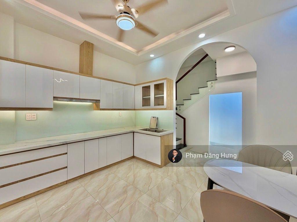Nhà đẹp khu vip lê văn sỹ, phú nhuận, hẻm 3m sát mặt tiền, 40m2, 4 tầng, 8.4 tỷ, full nội thất