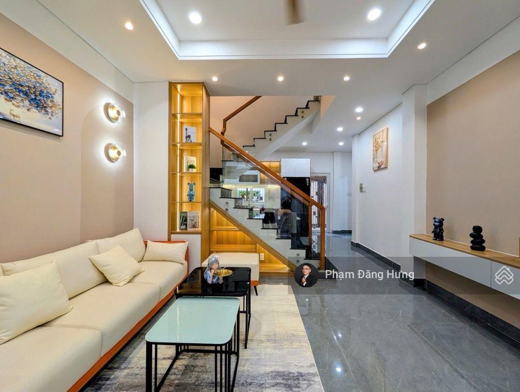 Phú nhuận giáp quận 1, nhà đẹp 4 tầng full nội thất, cách hẻm oto 20m, cô bắc, 4.6x10m, 7.9 tỷ