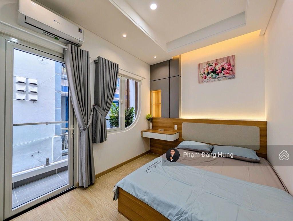 Phú nhuận giáp quận 1, nhà đẹp 4 tầng full nội thất, cách hẻm oto 20m, cô bắc, 4.6x10m, 7.9 tỷ