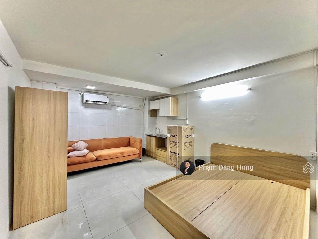 Bình thạnh khu vip đường d5  nguyễn gia trí, hẻm 5m, 5 tầng, 71m2, gần đh ngoại thương, 9pn,18.8ty
