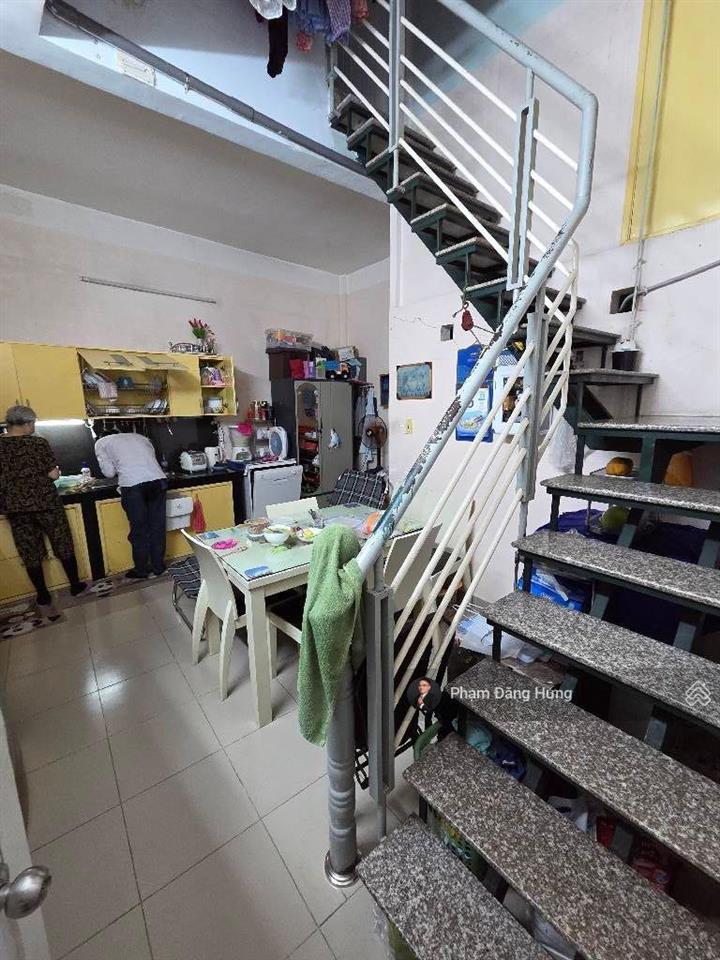 Nhà bình thạnh hẻm oto sát mặt tiền bạch đằng, gần chợ bà chiểu, giáp quận 1, 2 tầng, 70m2, 10.5 tỷ