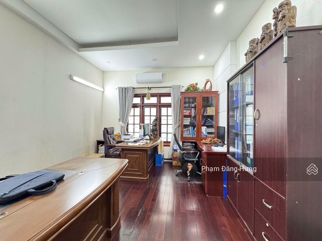 Mặt tiền bình thạnh khu vip nguyễn gia trí (d2 cũ), 80m2, 5 tầng, thu nhập ổn định gần 1 tỷ/năm.