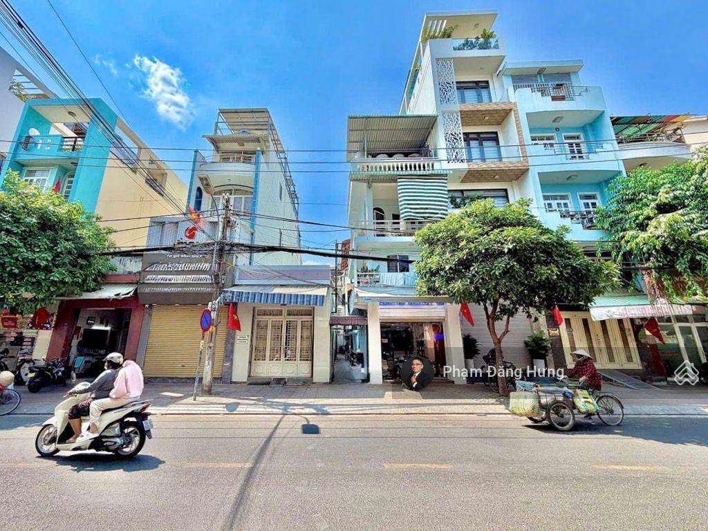 Hiếm bán nhà bình thạnh sát mặt tiền huỳnh đình hai, gần chợ bà chiểu, 35m2, 3 tầng, 6.4 tỷ