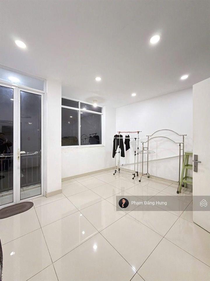 Nhà phú nhuận, sát mặt tiền phan tây hồ, gần khu vip phan xích long, 32.6m2, 4 tầng, 7.3 tỷ