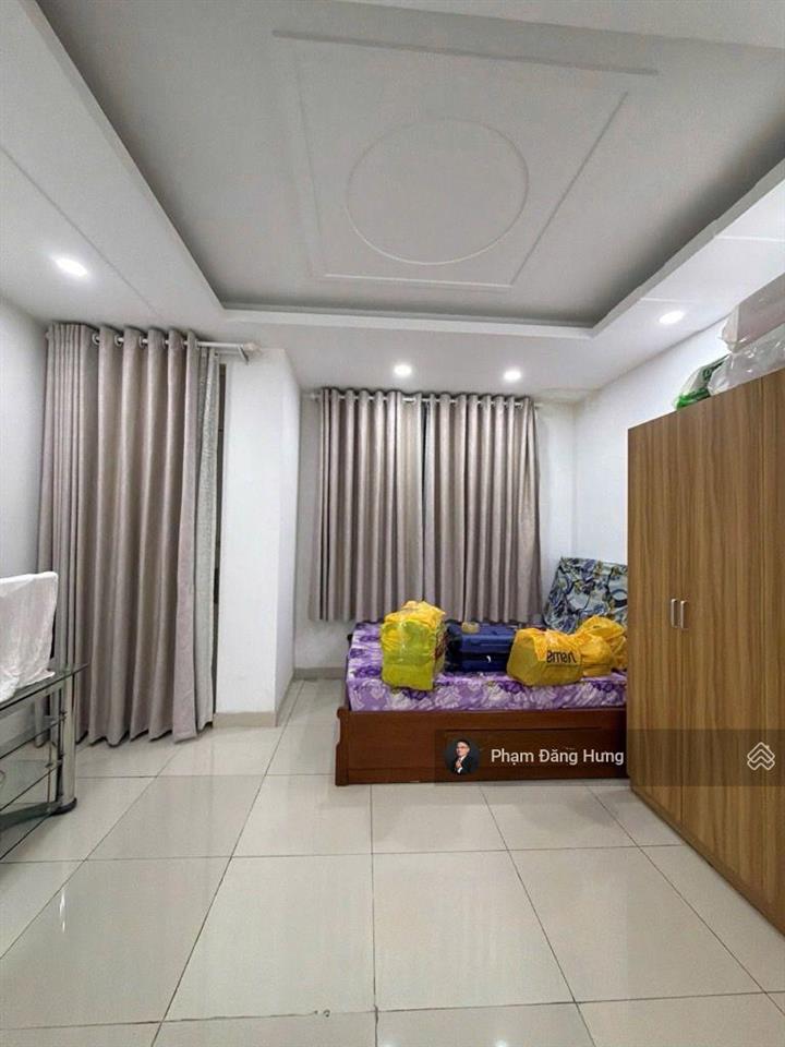 Nhà phú nhuận, sát mặt tiền phan tây hồ, gần khu vip phan xích long, 32.6m2, 4 tầng, 7.3 tỷ