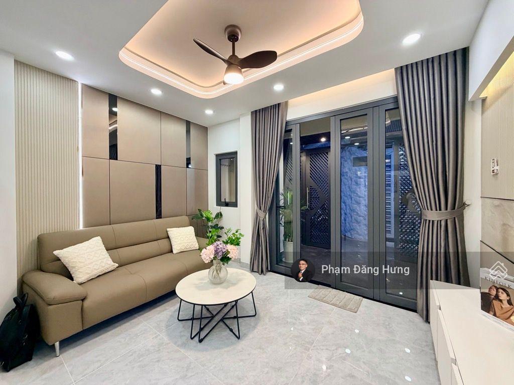 Nhà phú nhuận mới đẹp, 4.1x12m, 4 tầng full nội thất, giáp quận 1, quận 3, sát mt phan đình phùng