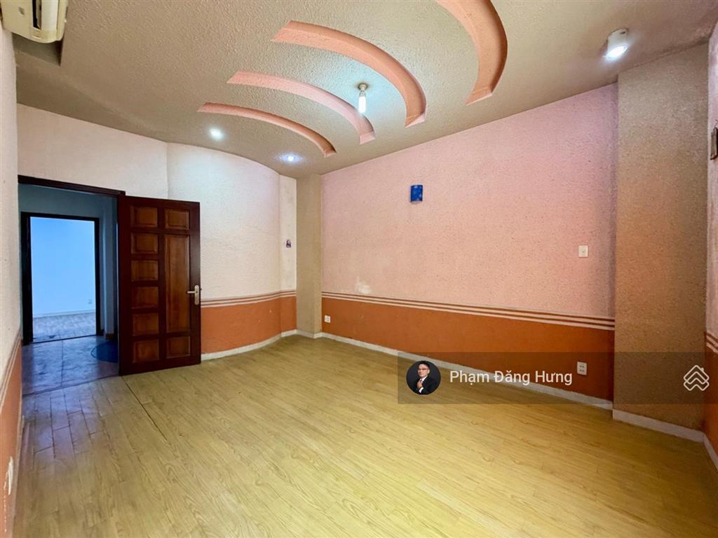 Nhà bình thạnh hẻm oto gấn chợ bà chiểu, sát mặt tiền phan văn trị, 64m2, 4 tầng, ngang 5.8m, 9.8tỷ