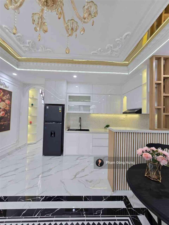 Chỉ 6.9 tỷ sở hữu căn nhà full nội thất, có pn ở trệt tại phú nhuận, gần mặt tiền nguyễn đình chính