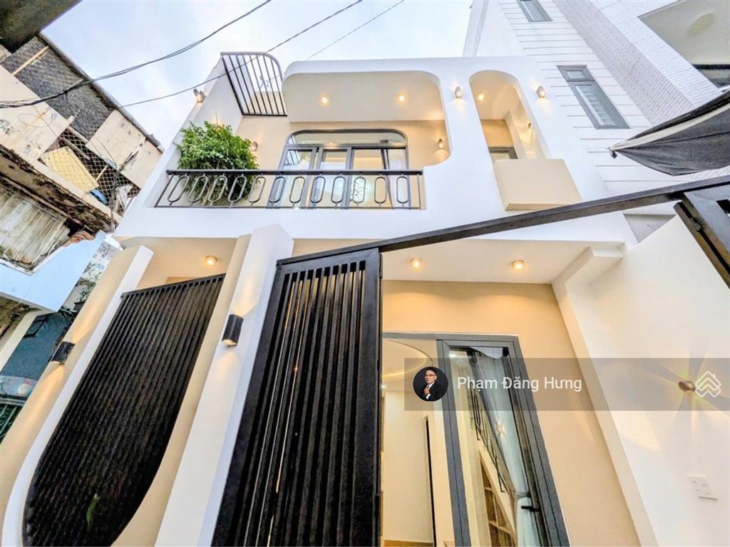 Bình thạnh nhà hẻm oto gần mặt tiền nguyễn văn đậu, 2 tầng, 5x9m, full nội thất, giáp q1,pn, 5,65tỷ