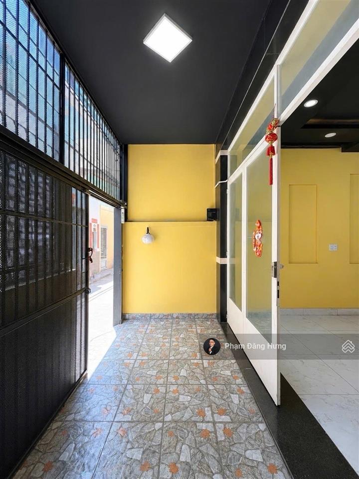 Bình thạnh gần siêu thị emart, vincom, hẻm ô tô sát mặt tiền nguyên hồng, 60m2, 3 tầng, 7.3 tỷ