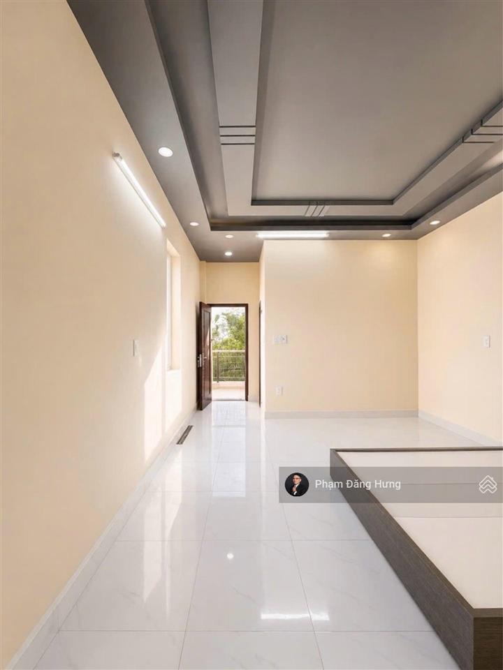 Bình thạnh gần siêu thị emart, vincom, hẻm ô tô sát mặt tiền nguyên hồng, 60m2, 3 tầng, 7.3 tỷ
