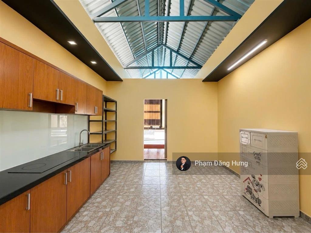 Bình thạnh gần siêu thị emart, vincom, hẻm ô tô sát mặt tiền nguyên hồng, 60m2, 3 tầng, 7.3 tỷ