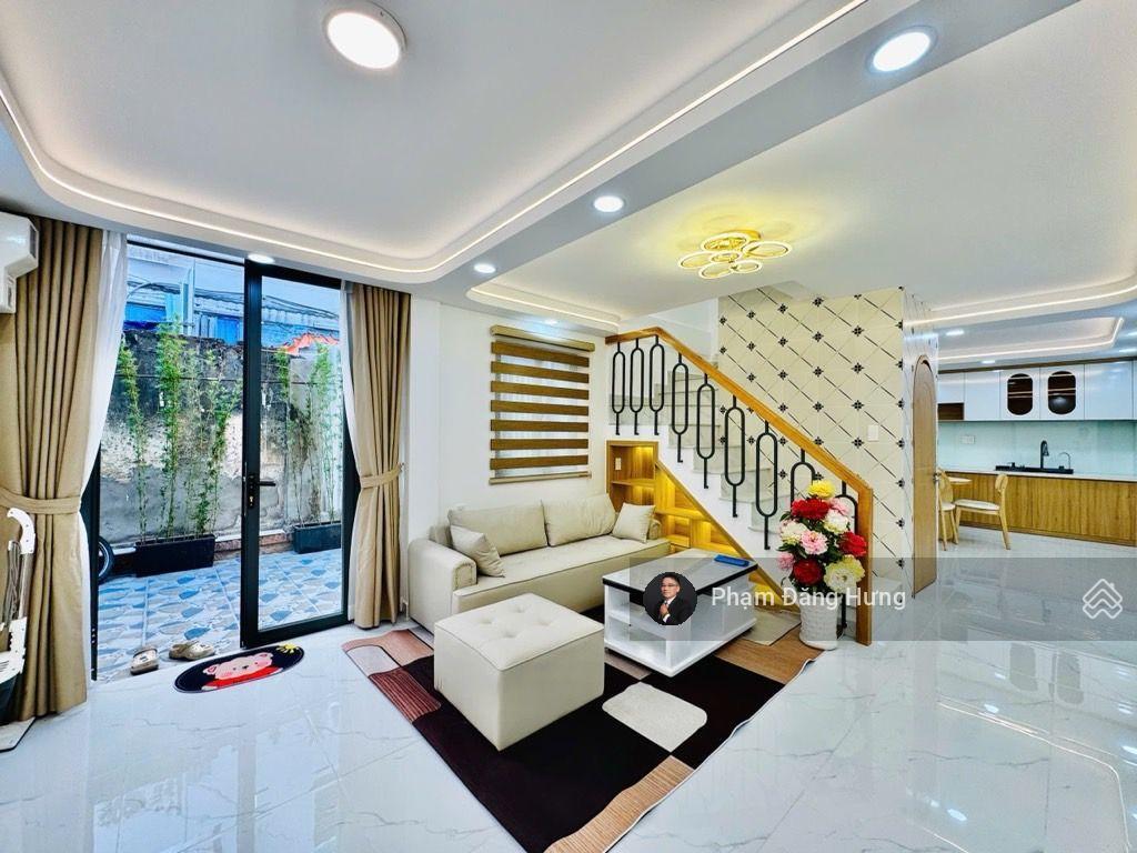 Giảm sốc 1 tỷ còn 6.3 tỷnhà 3 tầng đẹp sát mt ngô nhân tịnh, gần chợ bà chiểu, giáp q1, 4pn, 43m2