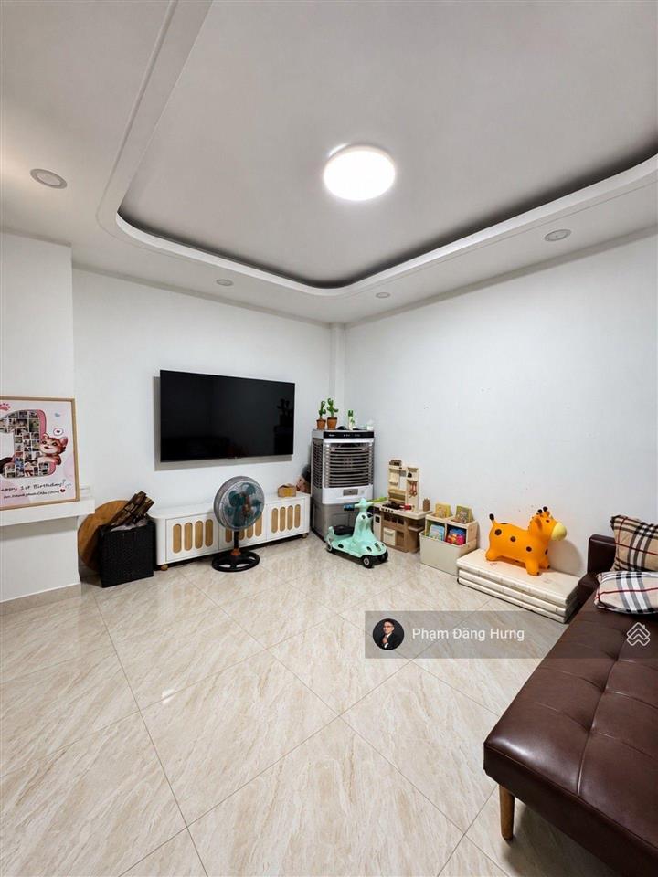 Nhà 5 tầng, hẻm oto, sát bờ kè rạch xuyên tâm, bình thạnh, 37m2, ngang 6m, 5 tầng, 5pn, giá 7,7 tỷ
