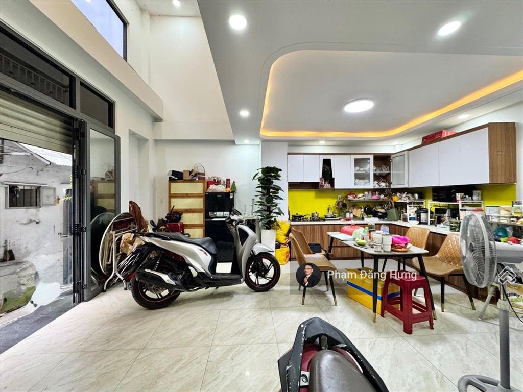 Nhà 5 tầng, hẻm oto, sát bờ kè rạch xuyên tâm, bình thạnh, 37m2, ngang 6m, 5 tầng, 5pn, giá 7,7 tỷ