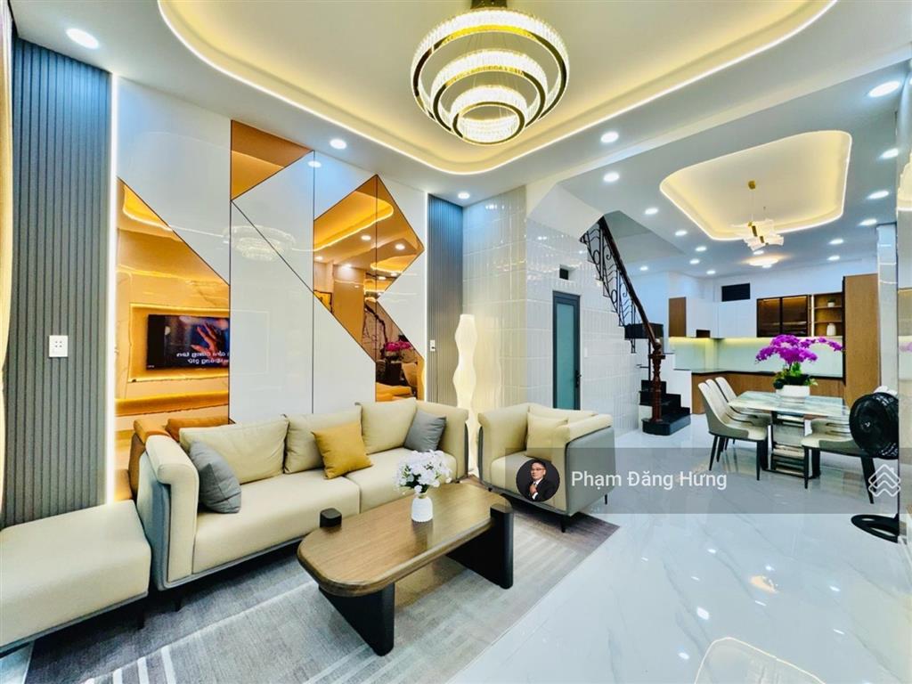 Nhà mới xây tại phú nhuận sát hẻm oto thích quảng đức, 4 tầng, 48,3m2, 6pn, full nội thất, 8,8 tỷ