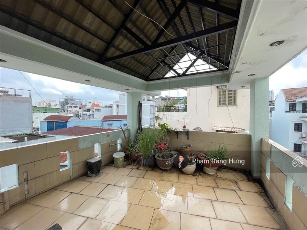 Bán gấp giảm ngay 800 triệu, còn 11,9 tỷ, nhà 3 tầng, ra hẻm ô tô 50m, hoàng hoa thám, bình thạnh