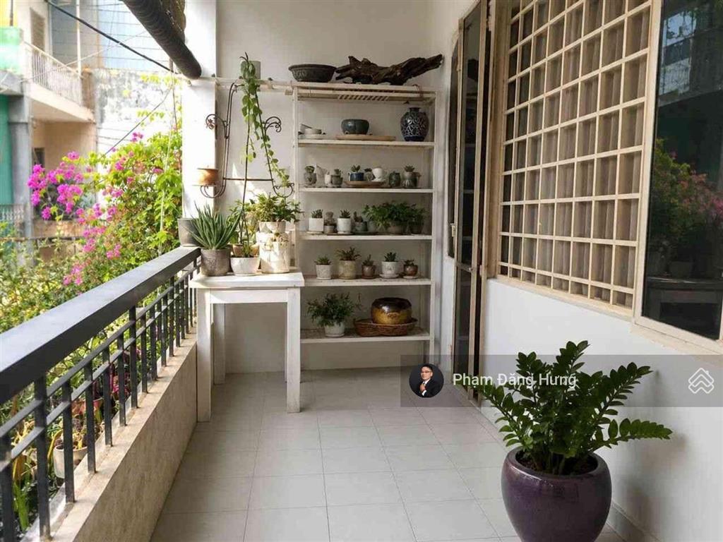 Giảm sâu 900 triệu, bán gấp nhà hẻm ô tô nguyễn văn đậu, 64m2, ngang 5m, 3 tầng, giáp phú nhuận, q1