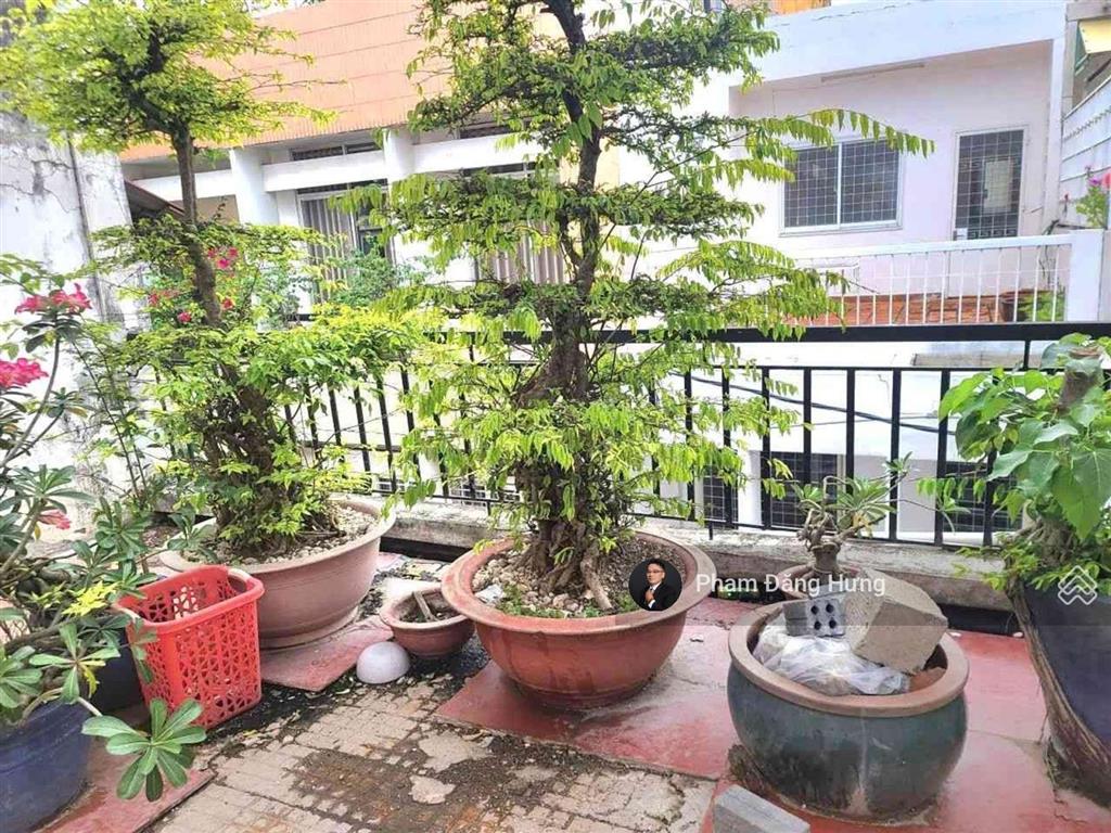 Giảm sâu 900 triệu, bán gấp nhà hẻm ô tô nguyễn văn đậu, 64m2, ngang 5m, 3 tầng, giáp phú nhuận, q1