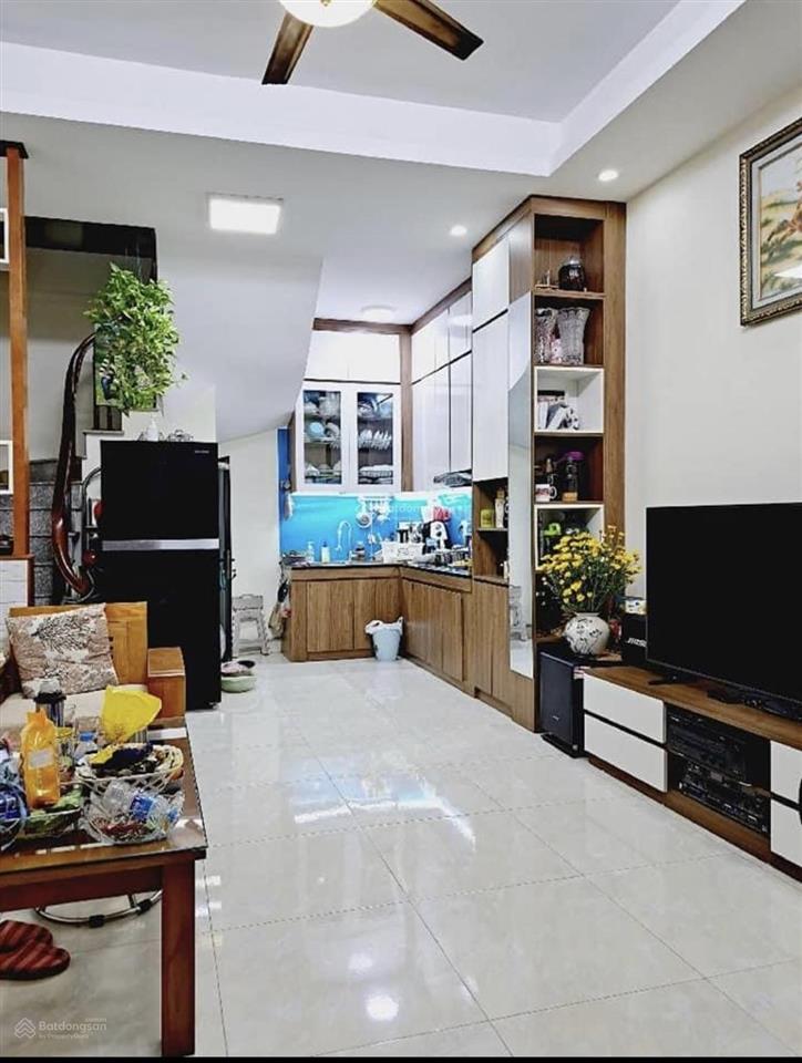 Chính chủ cho thuê nhà riêng tại hà đông  đường trần văn chuông (chợ vồ hà đông) đầy đủ nội thất